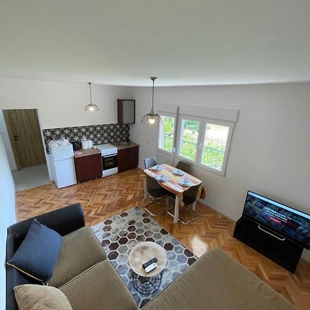 Entire 1-Bedroom Apartment With Free Parking Podgorica Exteriér fotografie