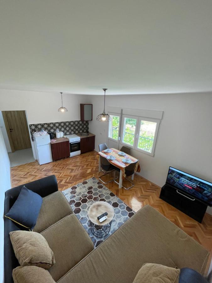 Entire 1-Bedroom Apartment With Free Parking Podgorica Exteriér fotografie