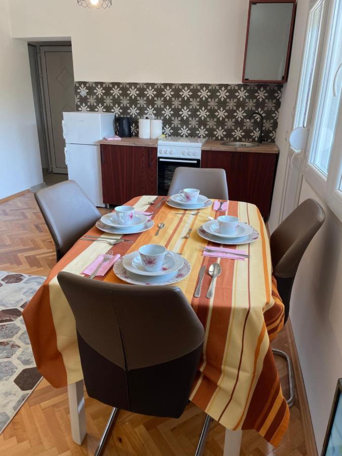 Entire 1-Bedroom Apartment With Free Parking Podgorica Exteriér fotografie