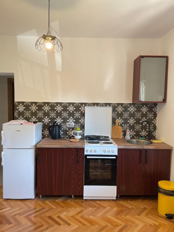 Entire 1-Bedroom Apartment With Free Parking Podgorica Exteriér fotografie